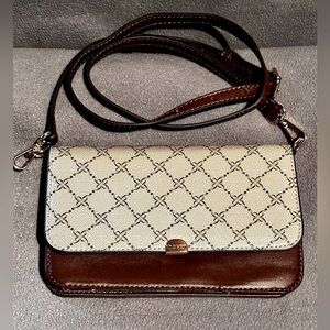 Nine West Clutch Brown With Gold Accents & Shoulder Strap New Without Tags
